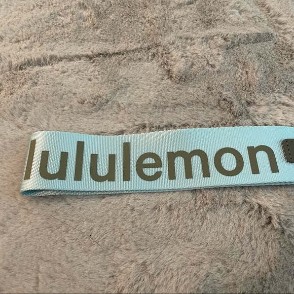 Lululemon Never Lost Keychain - Picture 3 of 5